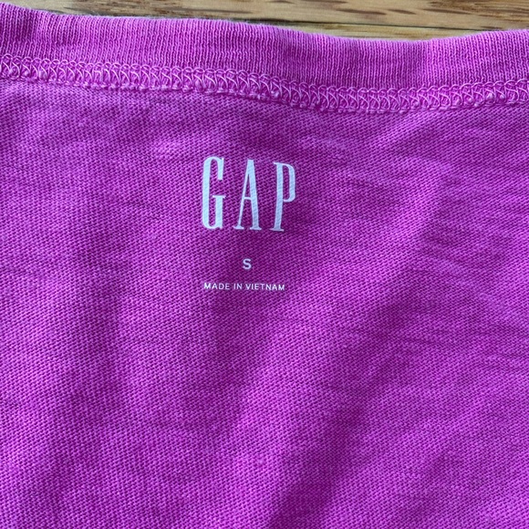 Hot pink Target T-shirt - Picture 3 of 3